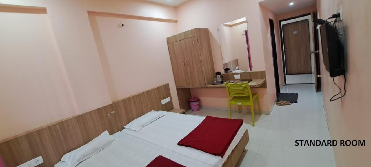 Hotel Aaditya Palace Bhusawal Luaran gambar